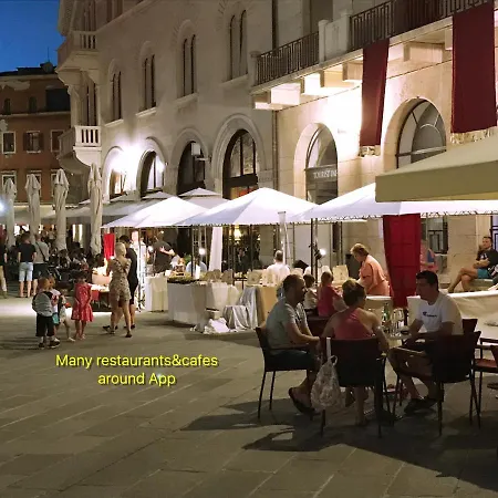 Apartment Amphitheater