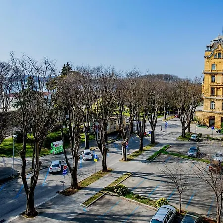 Apartment Amphitheater Pula