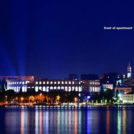 아파트 Amphitheater