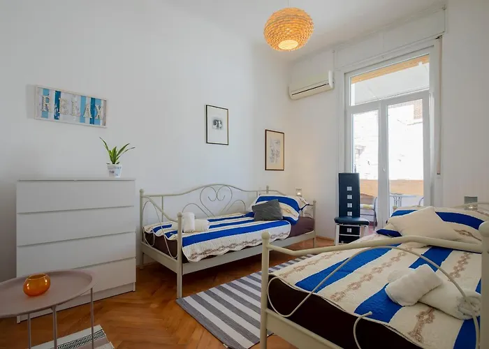 Amphitheater * プーラ